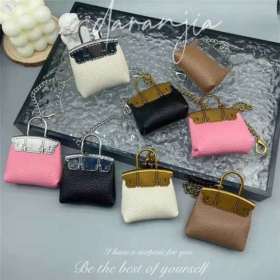 Ea430 Small Cute Lanyar Blanks Christmas Logo Designer Luxury Safety Girls 2024 Accessories Key Chains Wholesale Engraved Leather Custom Metal Key Chain 